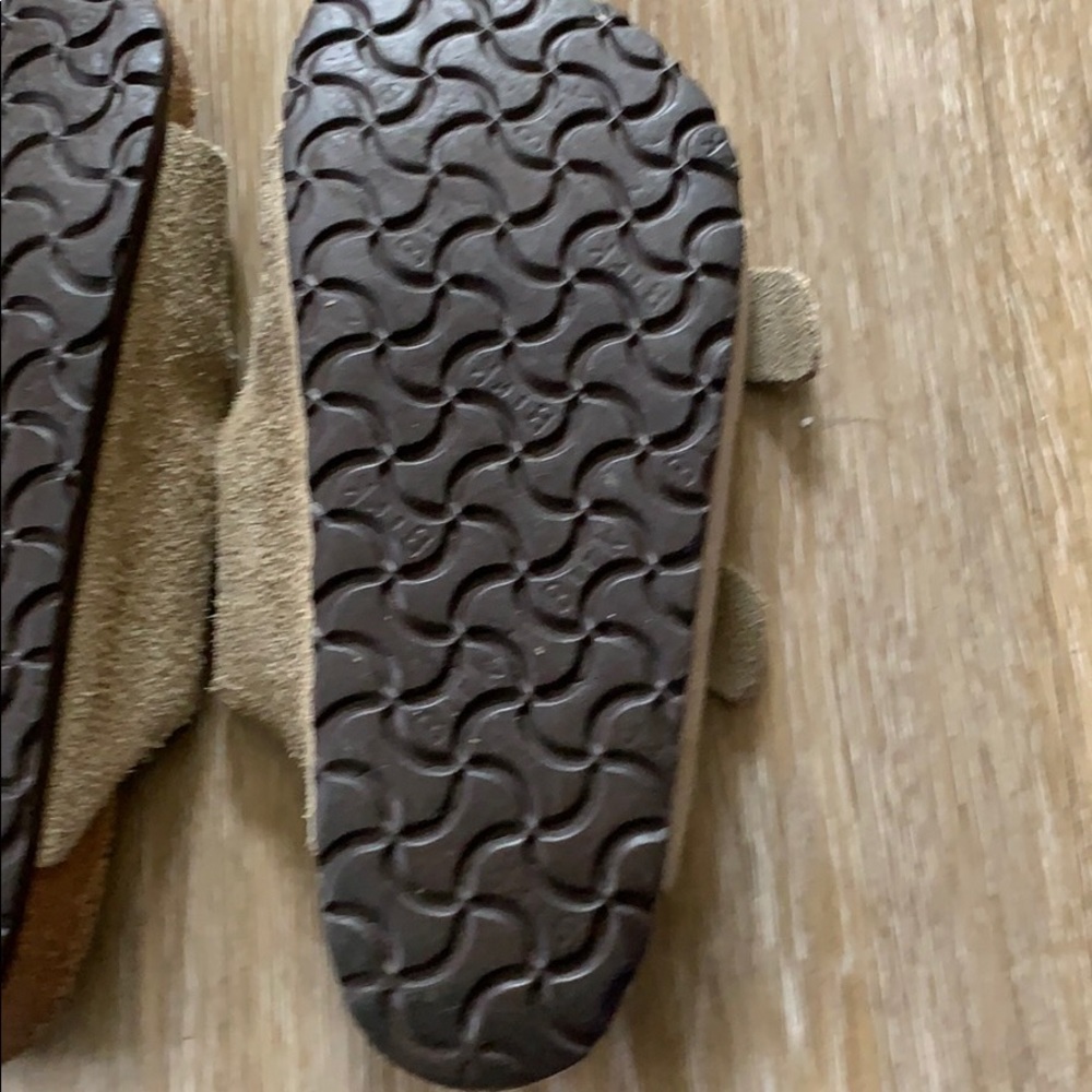 🌺Birkenstocks—Arizona—sand color.  Size: 36 or 6.